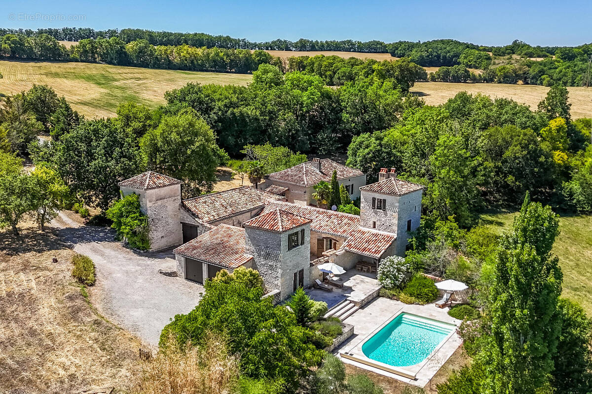 Maison à BAGAT-EN-QUERCY