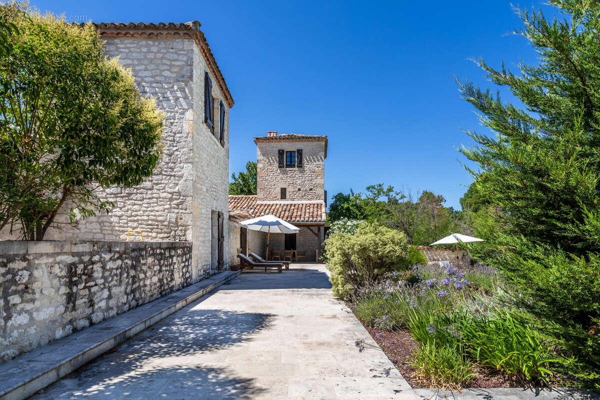 Maison à BAGAT-EN-QUERCY