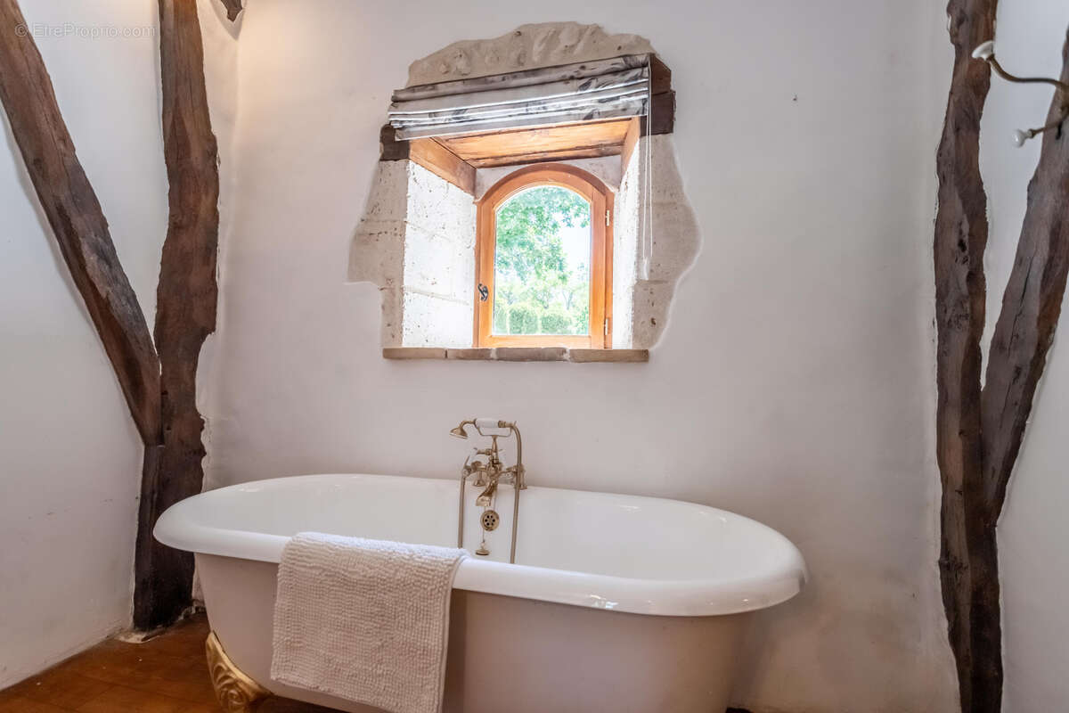 Maison à BAGAT-EN-QUERCY