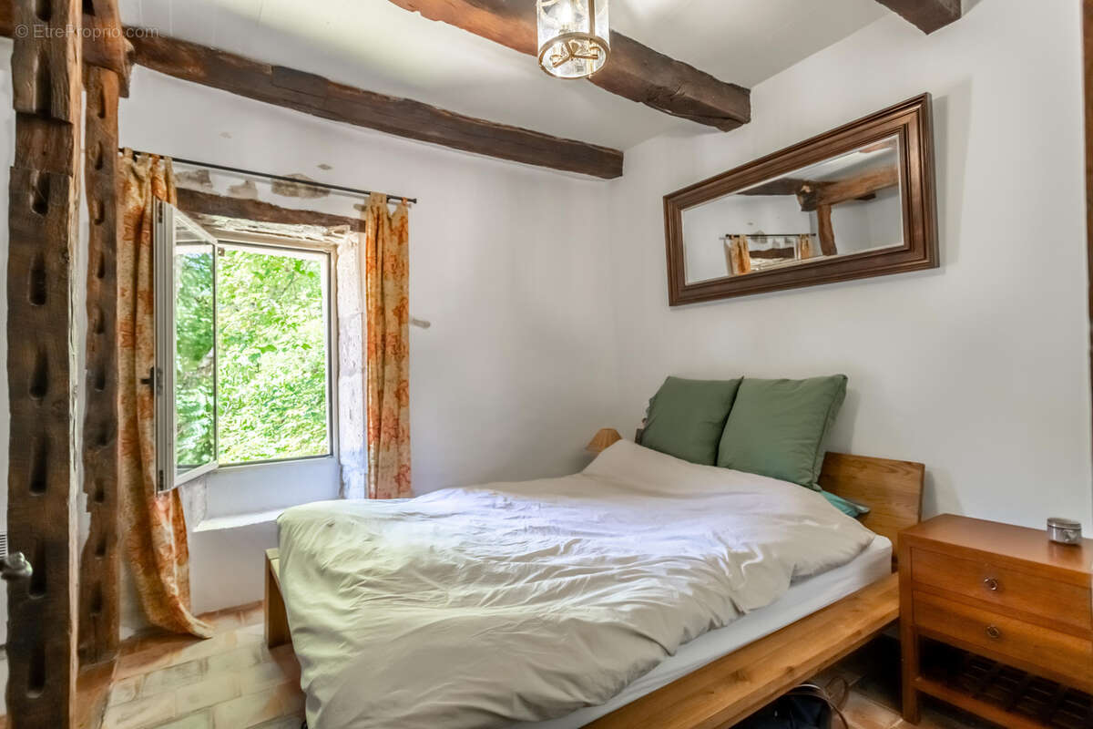 Maison à BAGAT-EN-QUERCY