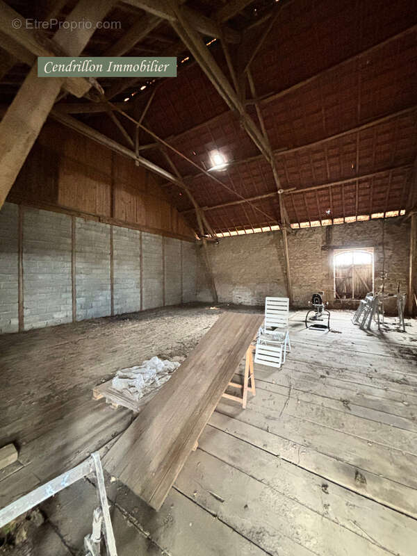 Maison à SAINT-PIERRE-CHERIGNAT