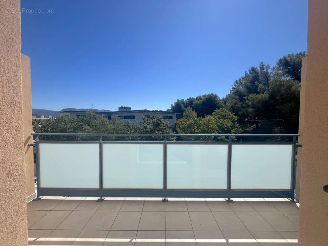 Appartement à SIX-FOURS-LES-PLAGES