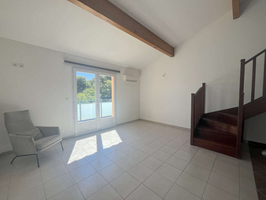 Appartement à SIX-FOURS-LES-PLAGES