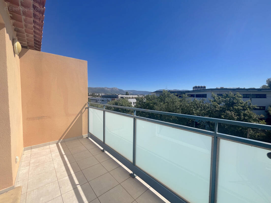 Appartement à SIX-FOURS-LES-PLAGES