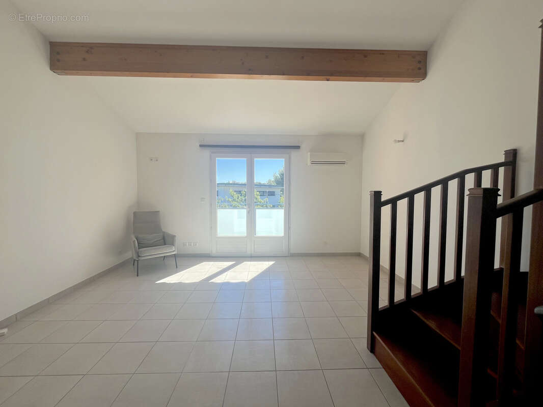 Appartement à SIX-FOURS-LES-PLAGES