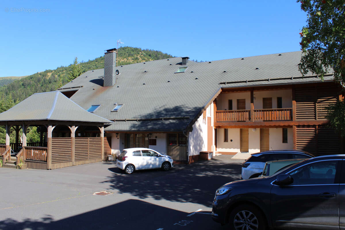 Appartement à LAVEISSIERE