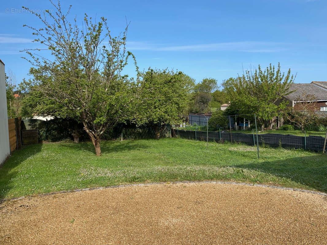 Maison à SAINT-MICHEL-CHEF-CHEF