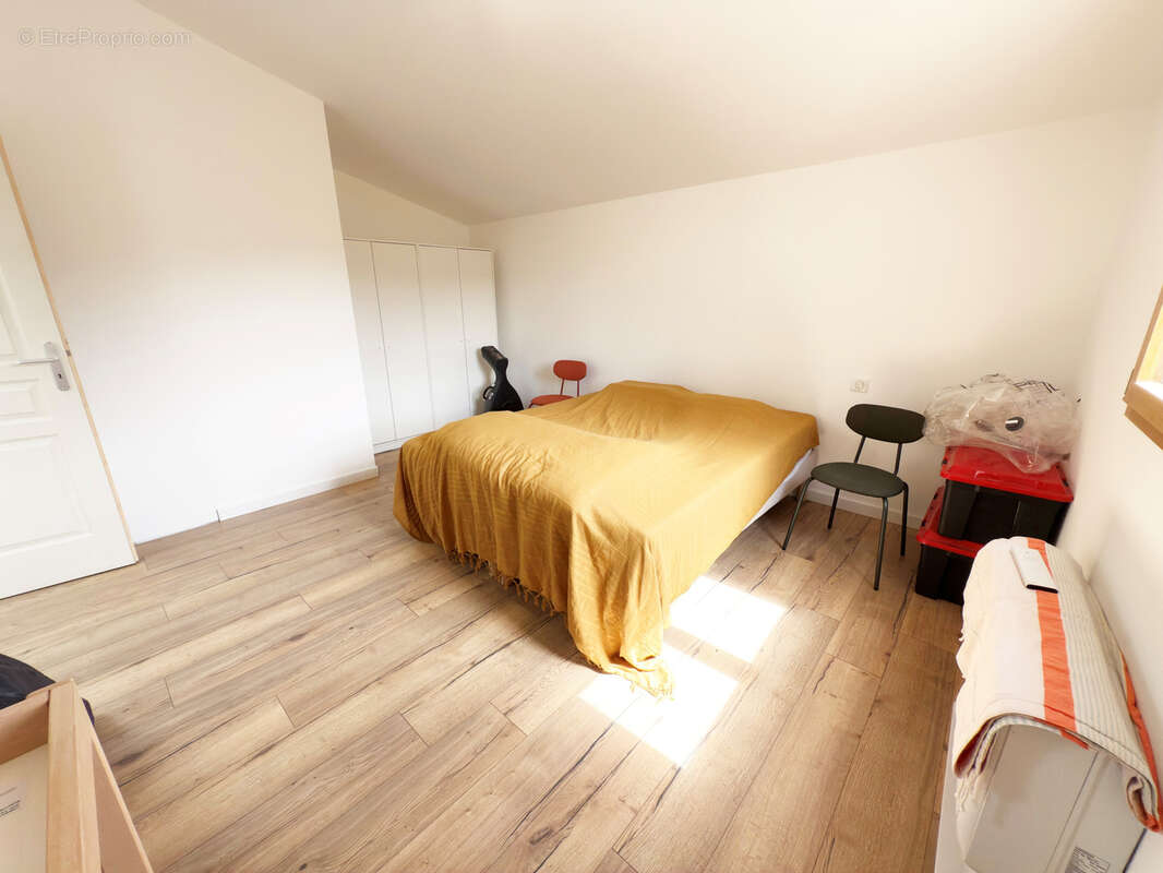 Maison à PLAN-DE-LA-TOUR