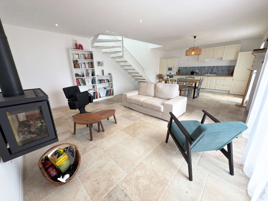 Maison à PLAN-DE-LA-TOUR