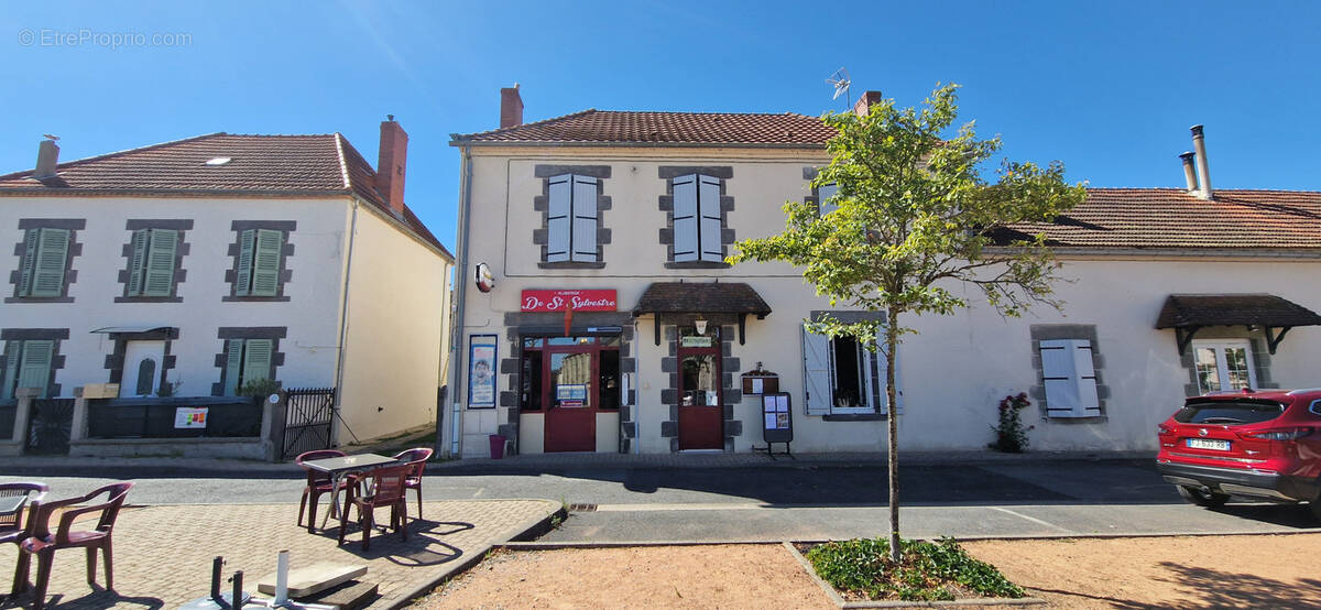 Commerce à SAINT-SYLVESTRE-PRAGOULIN