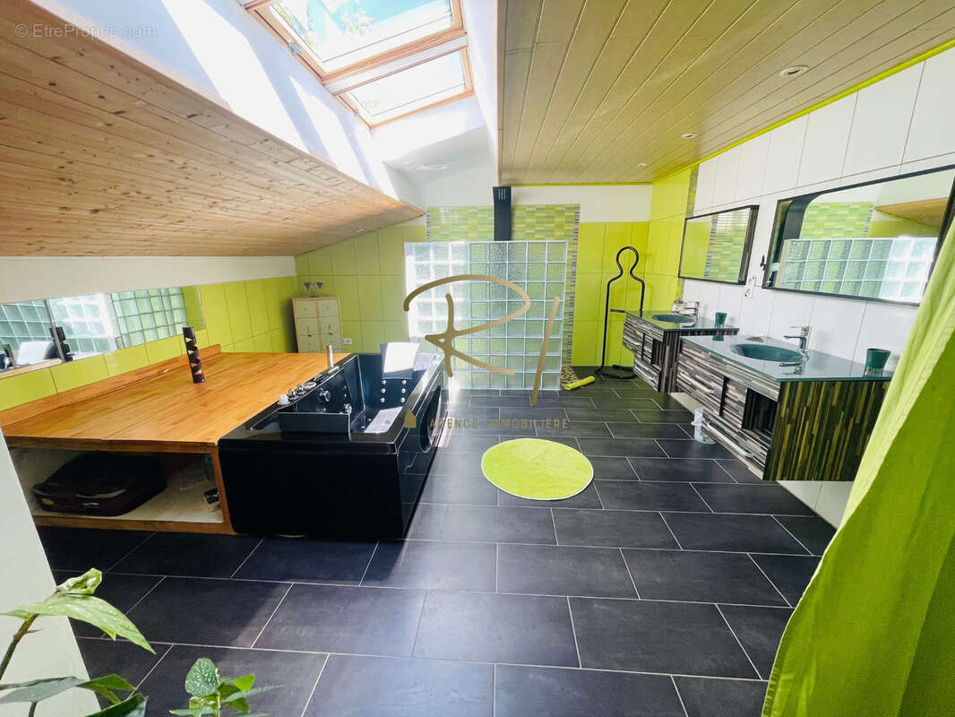 Maison à ORGNAC-L&#039;AVEN