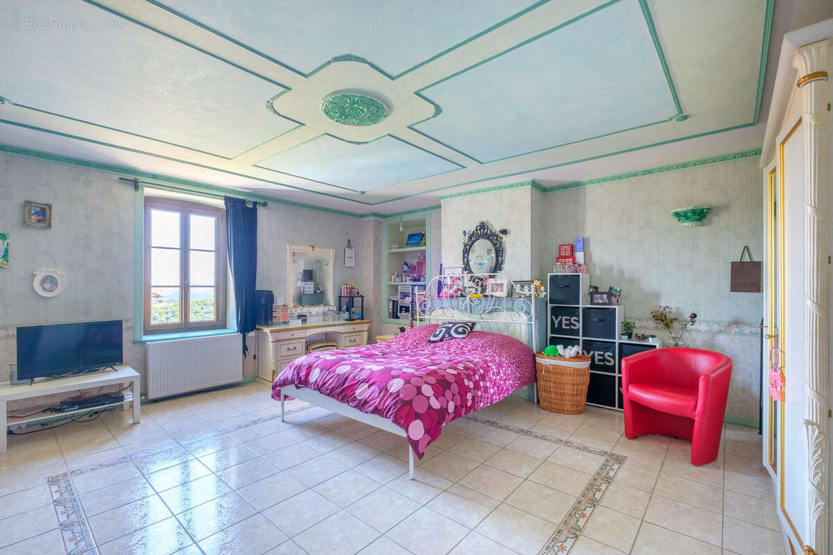 Maison à SAINTE-PAULE