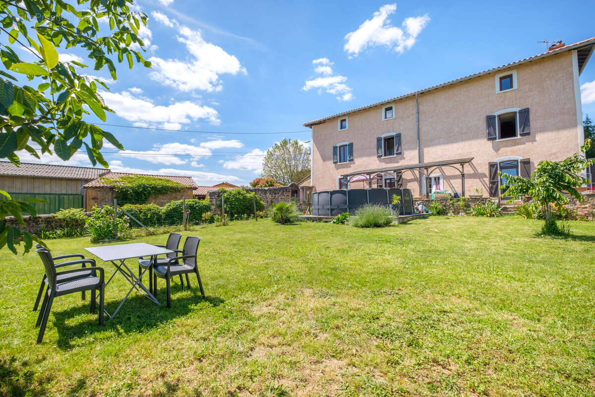 Maison à SAINTE-PAULE