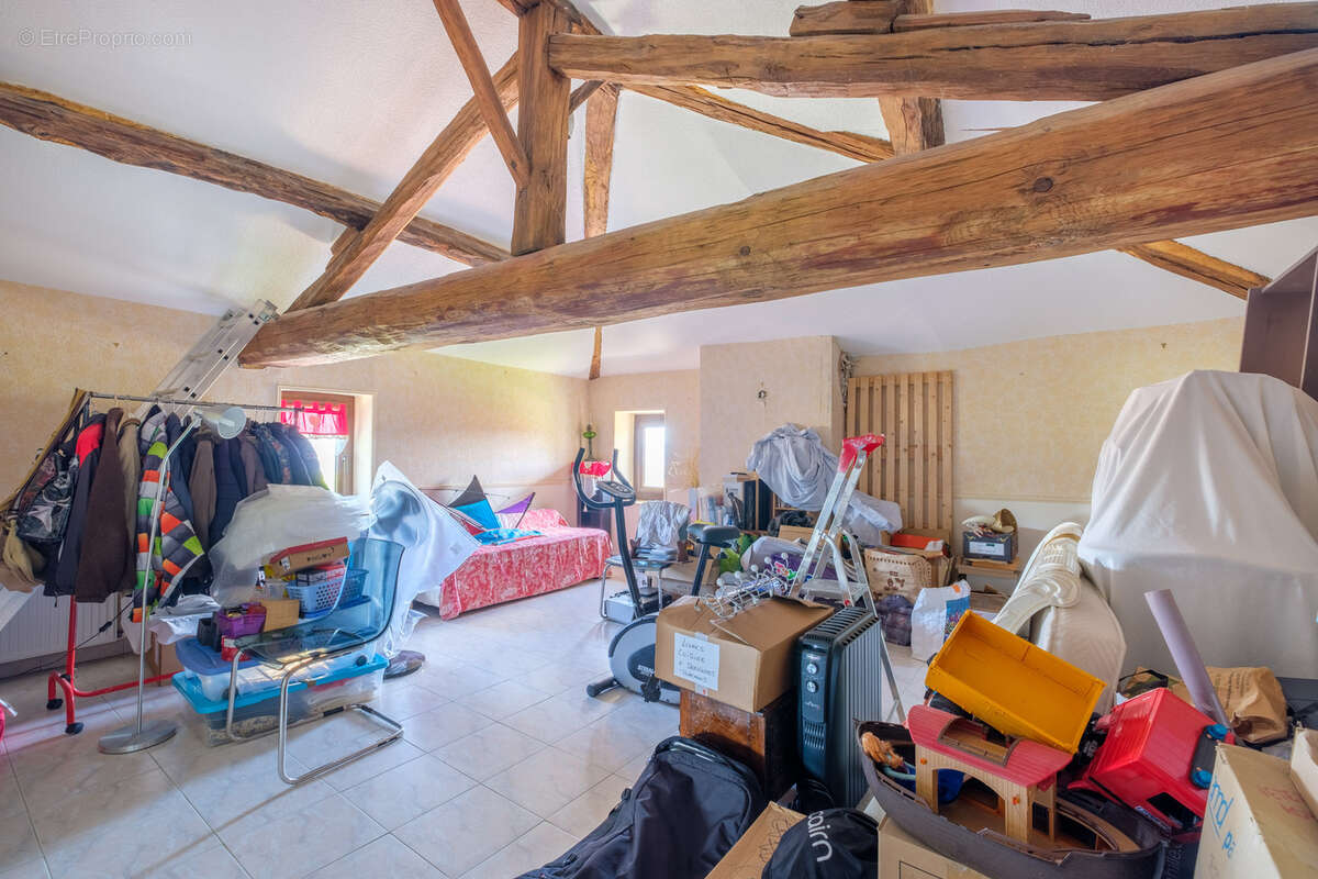 Maison à SAINTE-PAULE