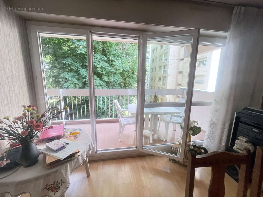 Appartement à RIS-ORANGIS