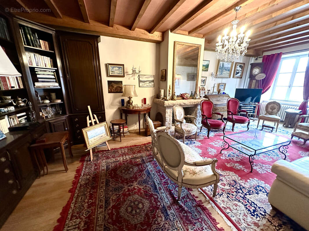 Appartement à MOUTHE