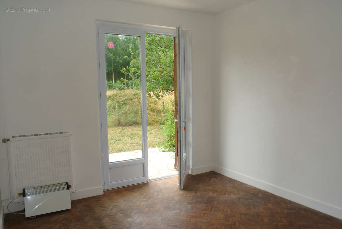 Maison à SAINT-PIERRE-SUR-DROPT