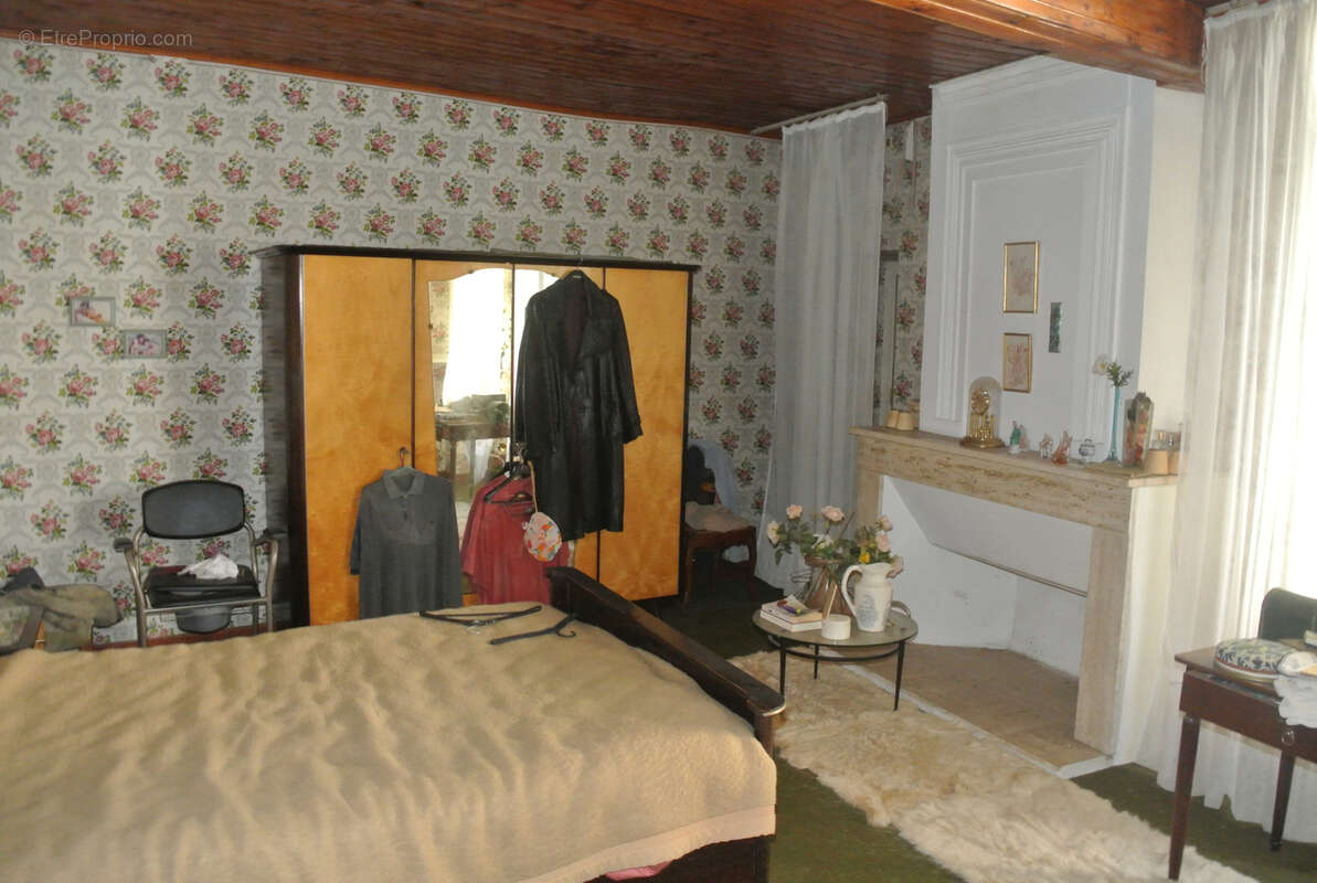 Maison à SAINTE-BAZEILLE