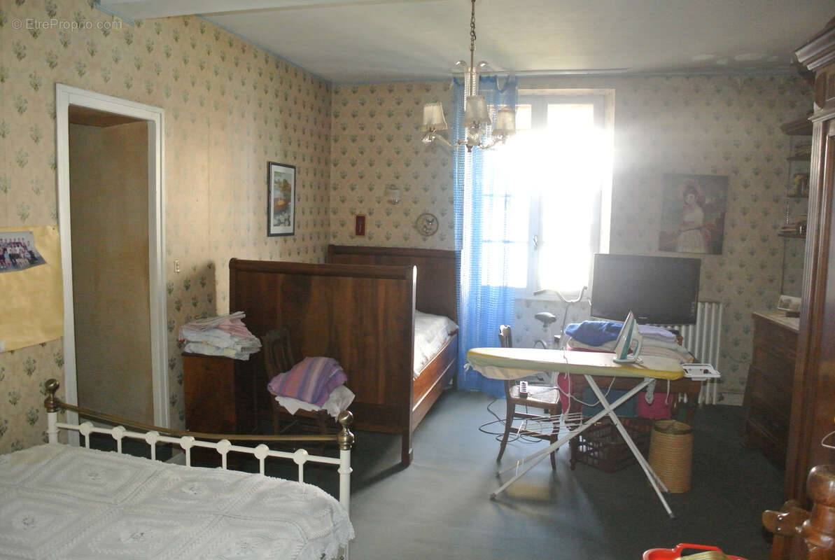 Maison à SAINTE-BAZEILLE