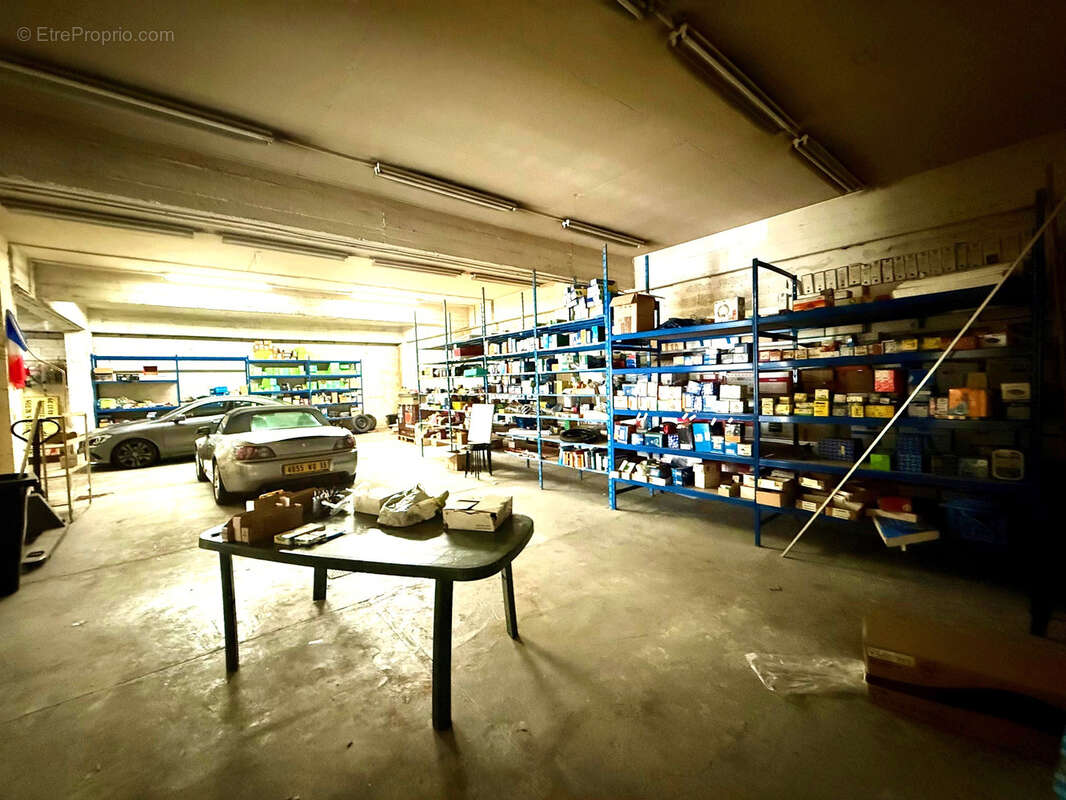 Commerce à MARSEILLE-10E