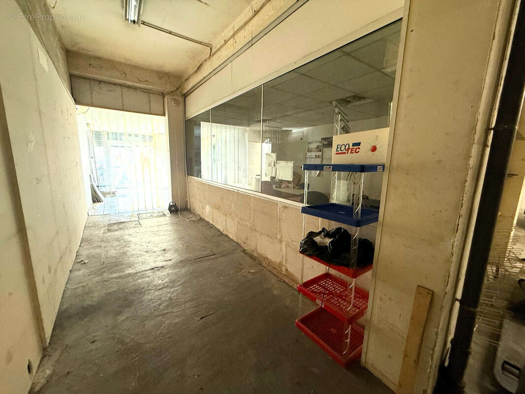 Commerce à MARSEILLE-10E