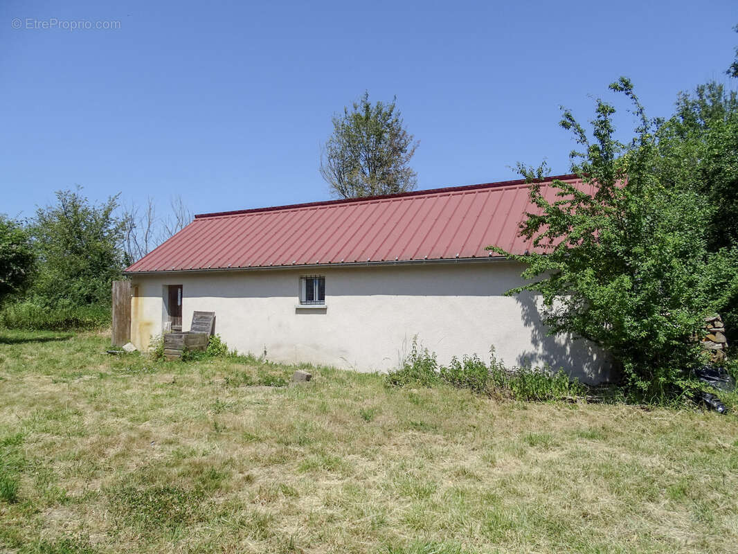 Maison à SAINT-CHRISTOPHE-EN-BAZELLE