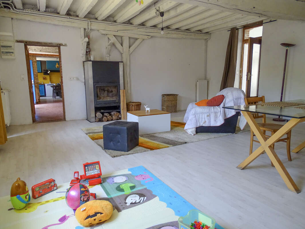 Maison à SAINT-CHRISTOPHE-EN-BAZELLE