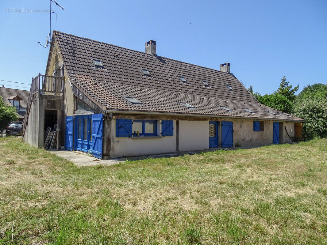 Maison à SAINT-CHRISTOPHE-EN-BAZELLE