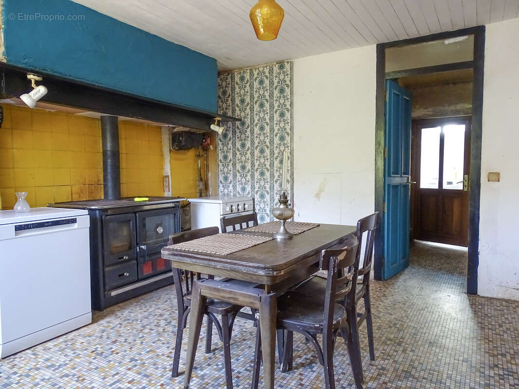 Maison à SAINT-CHRISTOPHE-EN-BAZELLE