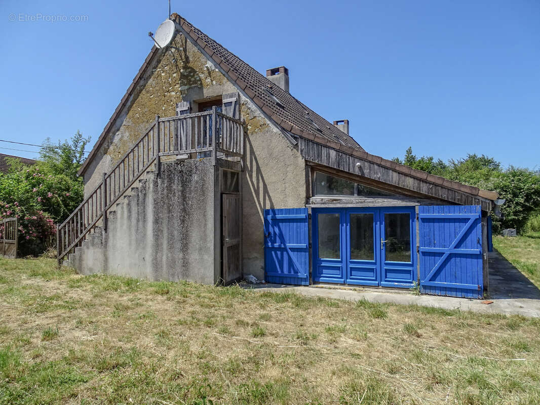 Maison à SAINT-CHRISTOPHE-EN-BAZELLE