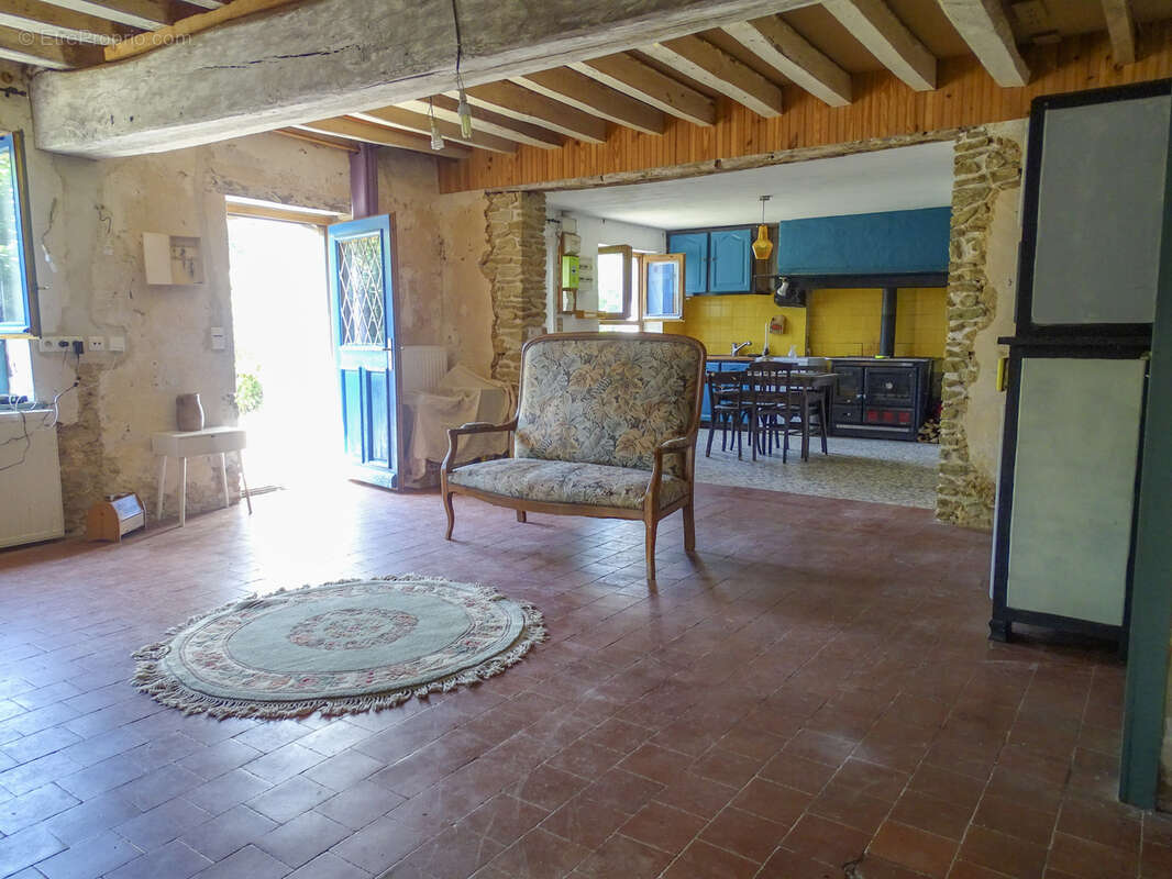 Maison à SAINT-CHRISTOPHE-EN-BAZELLE