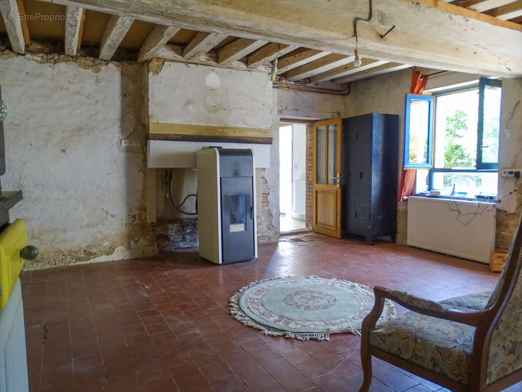 Maison à SAINT-CHRISTOPHE-EN-BAZELLE