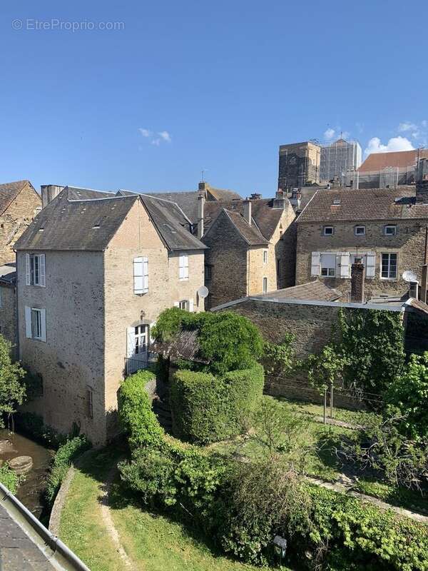 Appartement à SAINT-YRIEIX-LA-PERCHE