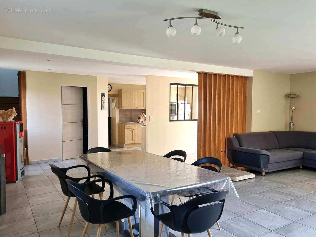 Maison à BESSE-SUR-BRAYE