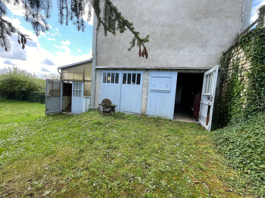 Maison à VERNEUIL-SUR-INDRE