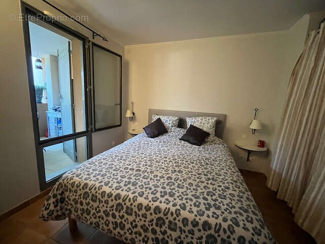 Appartement à SAUMANE-DE-VAUCLUSE