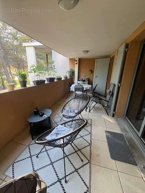 Appartement à SAUMANE-DE-VAUCLUSE