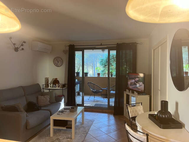 Appartement à SAUMANE-DE-VAUCLUSE