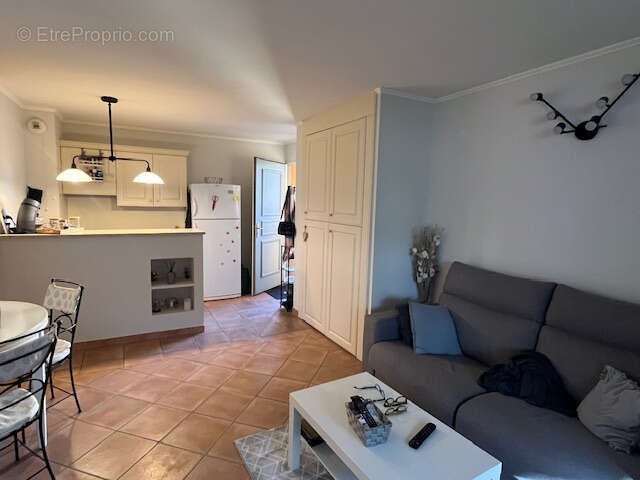 Appartement à SAUMANE-DE-VAUCLUSE