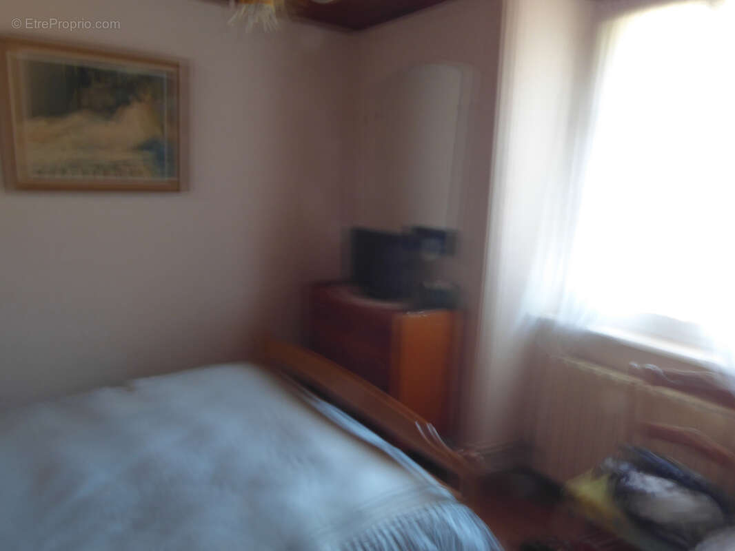 Maison à SAINT-SAUD-LACOUSSIERE