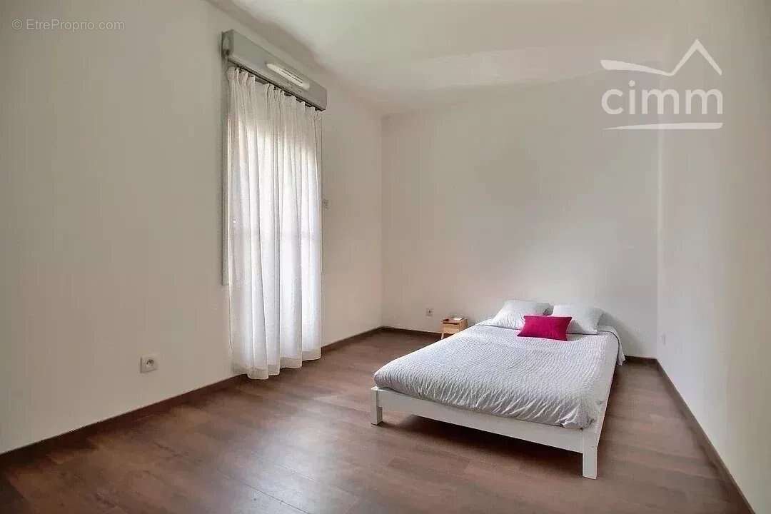 Appartement à MEYLAN