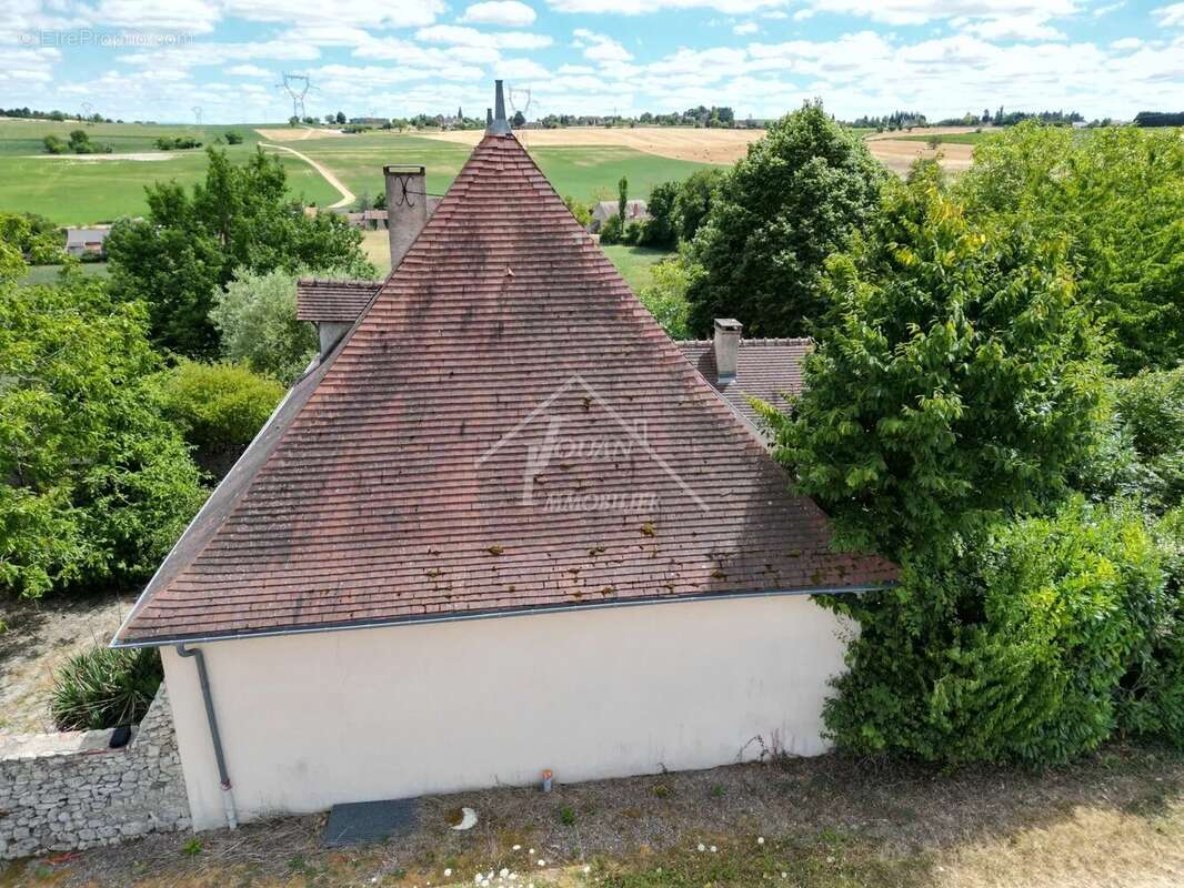 Maison à SAINT-POURCAIN-SUR-SIOULE