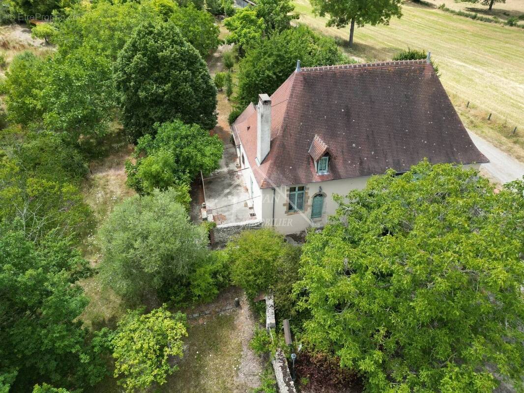 Maison à SAINT-POURCAIN-SUR-SIOULE