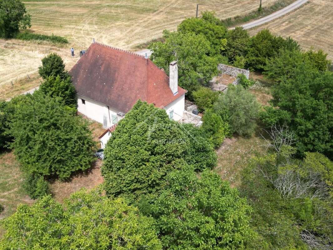 Maison à SAINT-POURCAIN-SUR-SIOULE