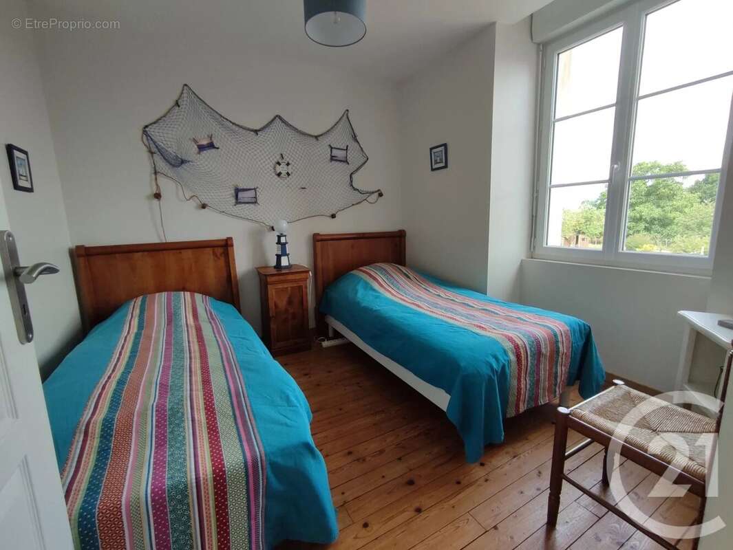 Maison à ARGENTRE-DU-PLESSIS