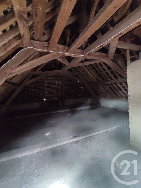 Maison à ARGENTRE-DU-PLESSIS