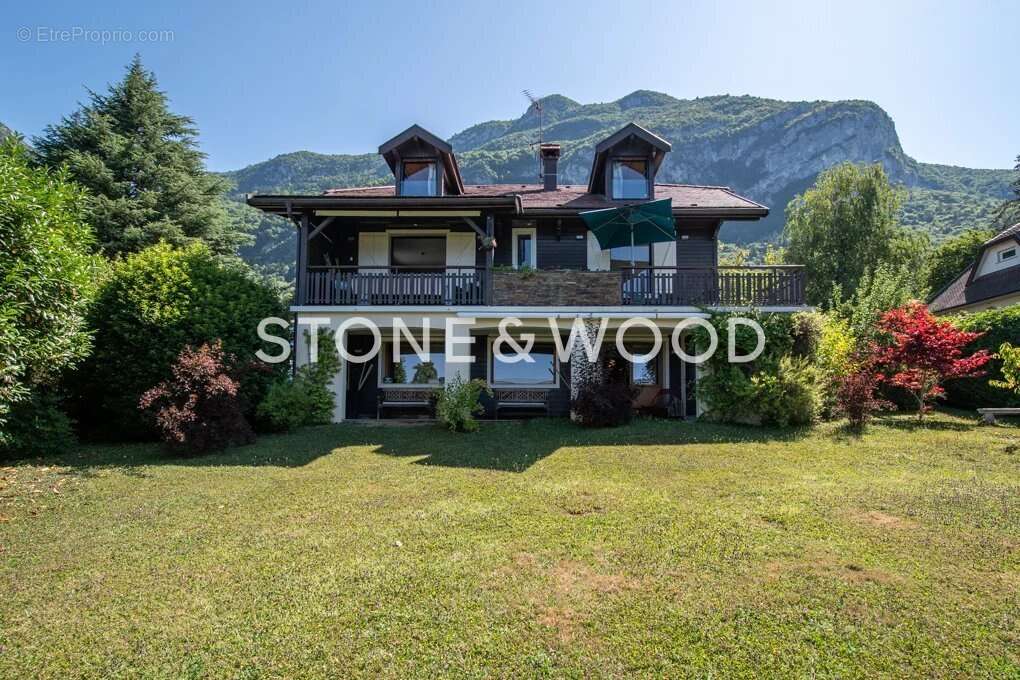 Maison à VEYRIER-DU-LAC