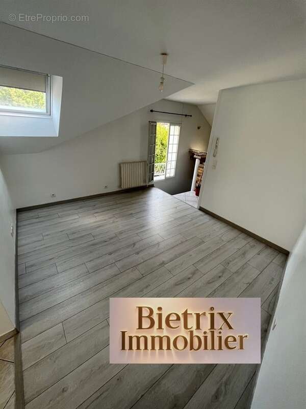 Appartement à L'ISLE-ADAM