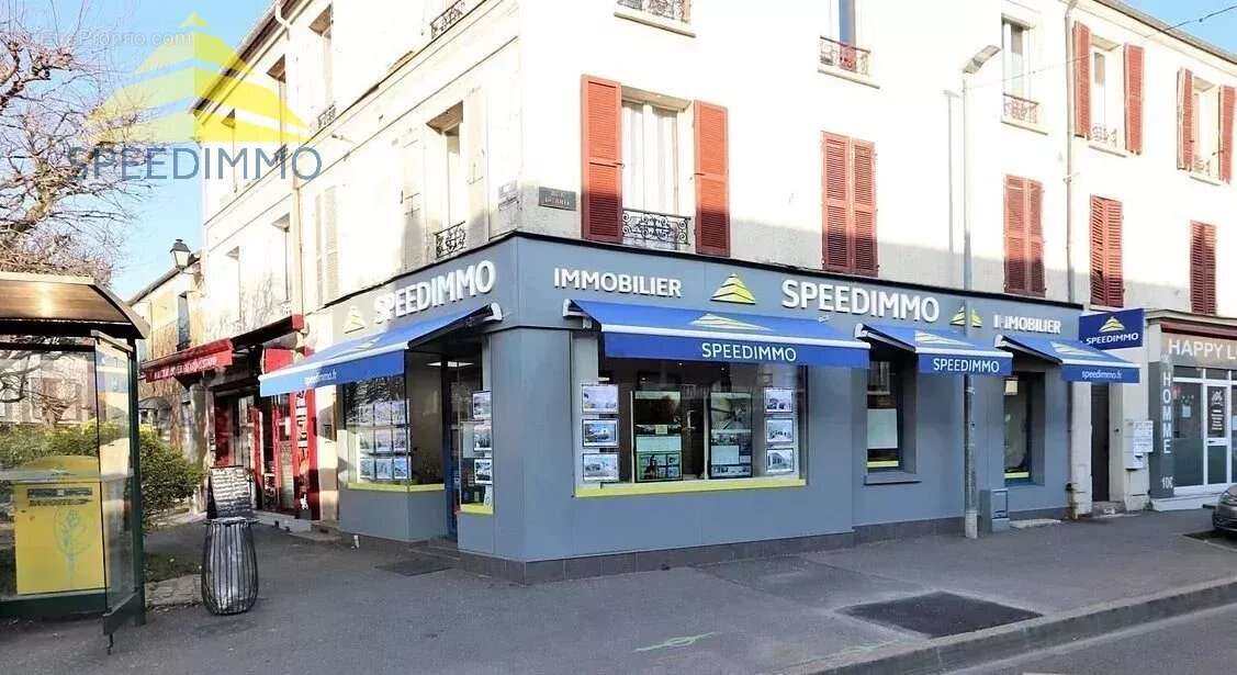 Appartement à MANDRES-LES-ROSES