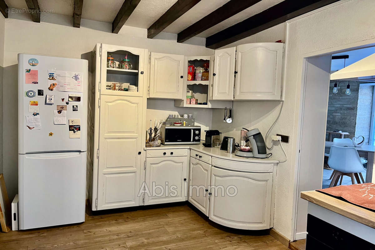 Maison à PRUNAY-LE-GILLON